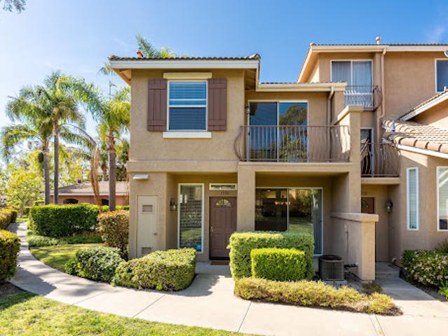 Apartment for sale in Anaheim, California