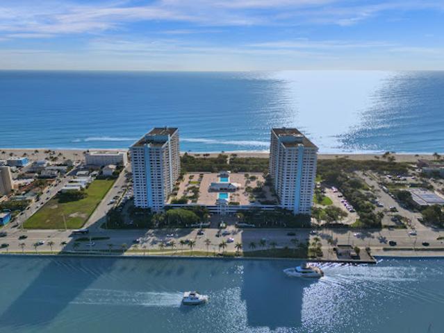 Apartment for sale in Hollywood, Florida