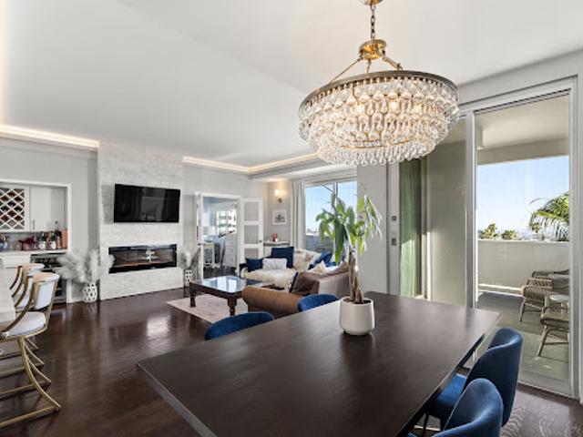 Apartment for sale in Los Angeles, California