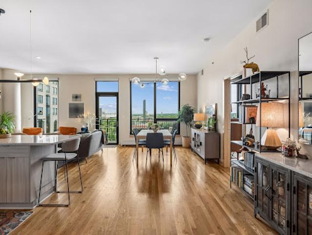Apartment for sale in Hennepin, Minnesota