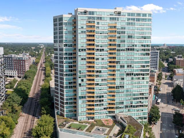 Apartment for sale in Evanston, Illinois