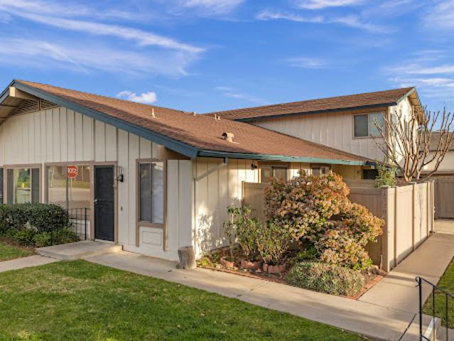 Apartment for sale in Thousand Oaks Apartment for sale in Thousand Oaks