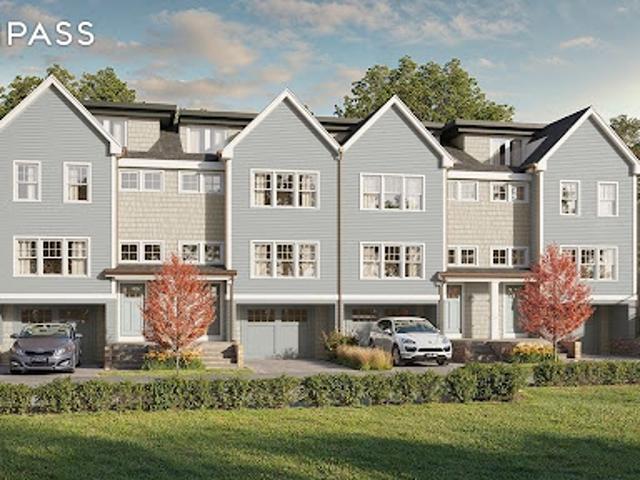 Apartment for sale in Bedford, Massachusetts
