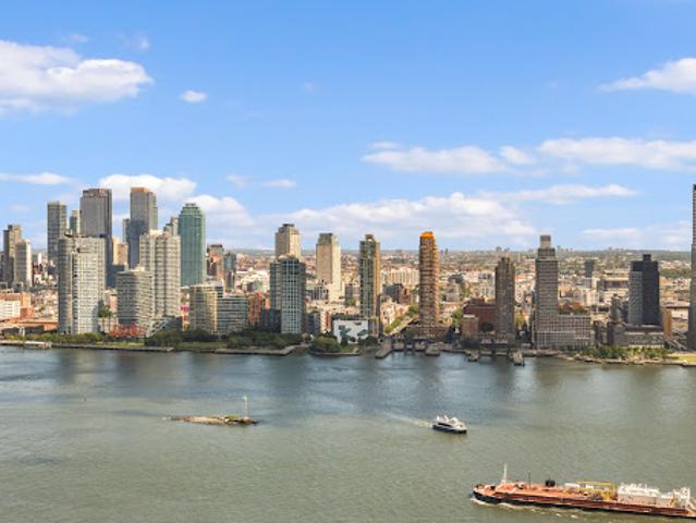 Apartment for sale in Arverne, New York