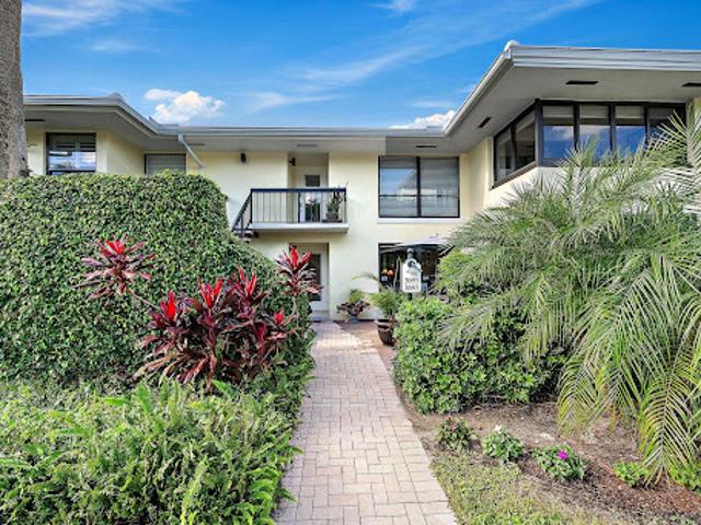 Apartment for sale in Boynton Beach, Florida
