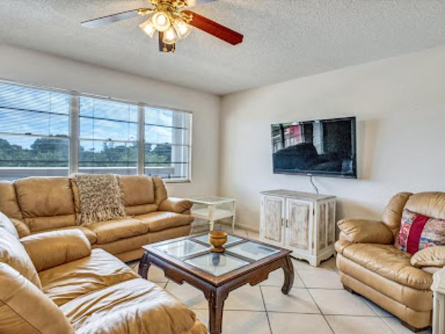Apartment for sale in Deerfield Beach, Florida
