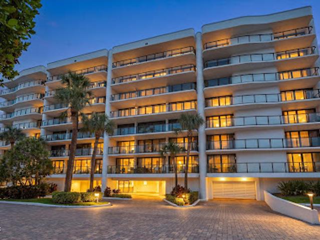 Apartment for sale in Palm Beach, Florida