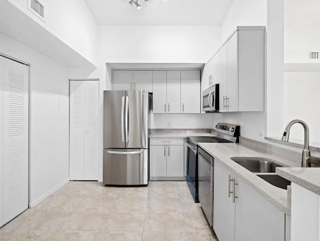 Apartment for sale in Davie, Florida