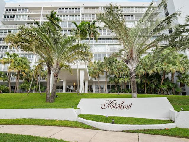 Apartment for sale in Key Biscayne, Florida