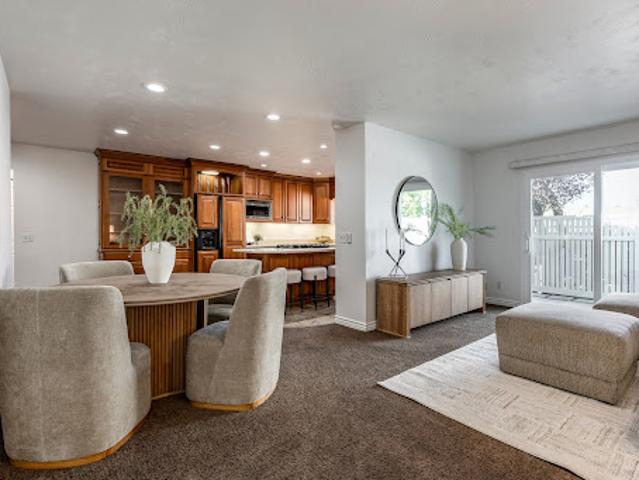 Apartment for sale in Murray, Salt Lake County
