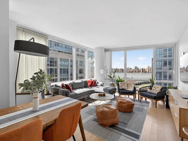 Apartment for sale in Arverne, New York