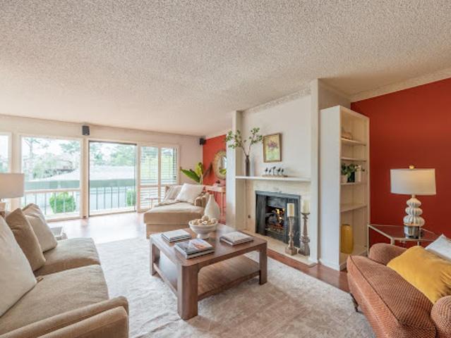 Apartment for sale in Carmel, California