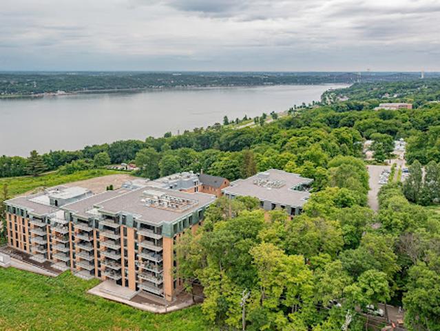 Apartment for sale in Quebec City, Quebec