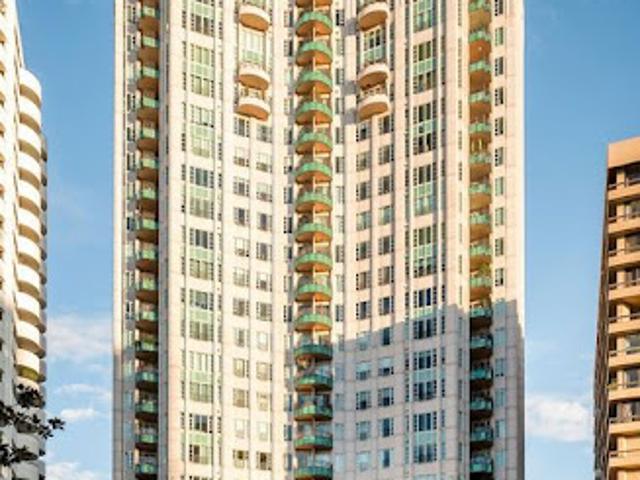 Apartment for sale in Canoga Park, California