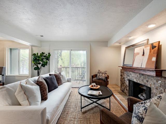 Apartment for sale in Murray, Utah