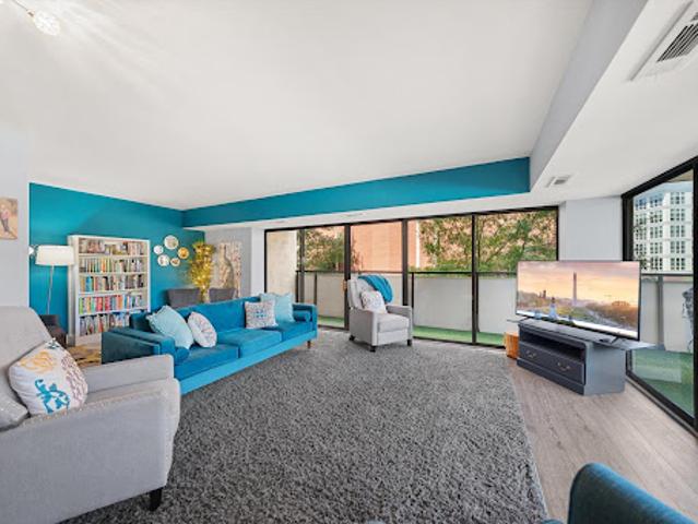 Apartment for sale in Arlington, Virginia