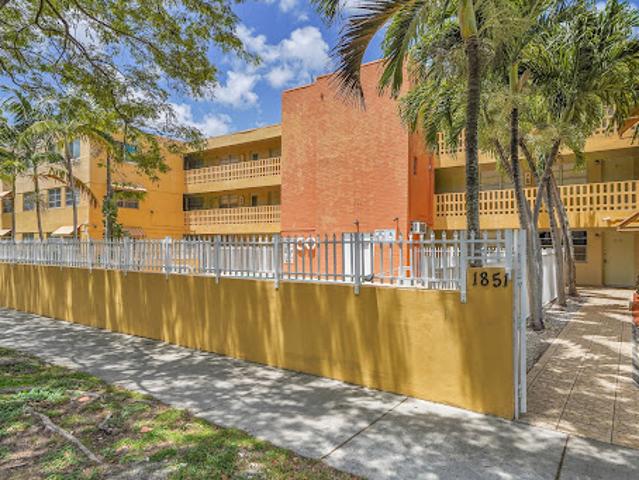Apartment for sale in North Miami Beach, Florida
