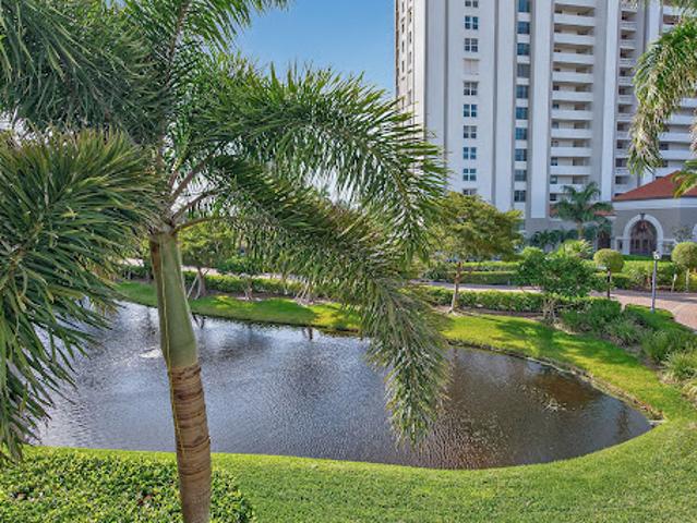 Apartment for sale in Naples, Florida