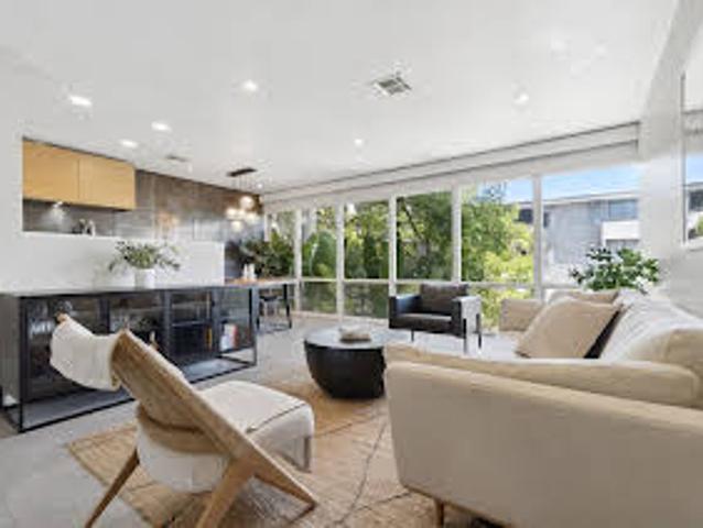 Apartment for sale in West Hollywood