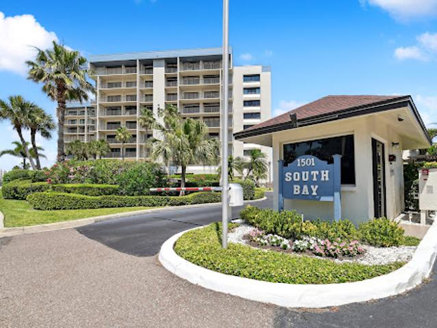 Apartment for sale in Clearwater, Florida