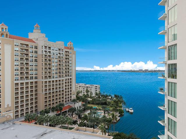 Apartment for sale in Sarasota
