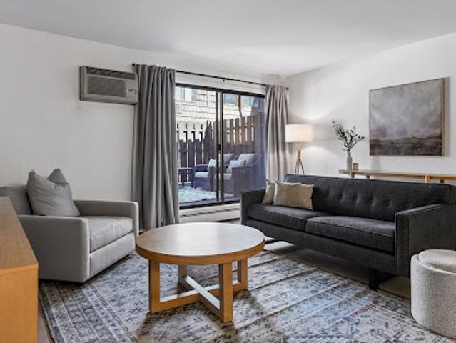Apartment for sale in Wayzata, Hennepin County