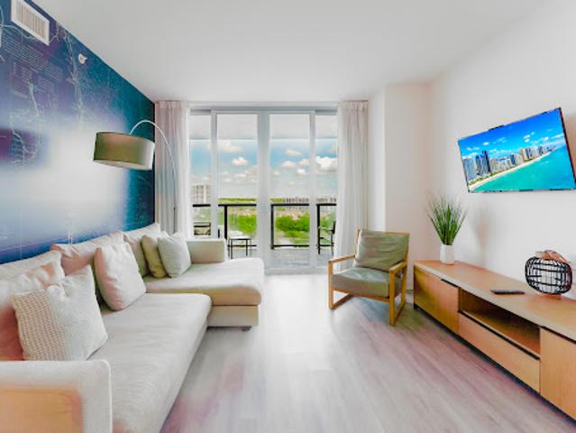 Apartment for sale in Hallandale, Florida