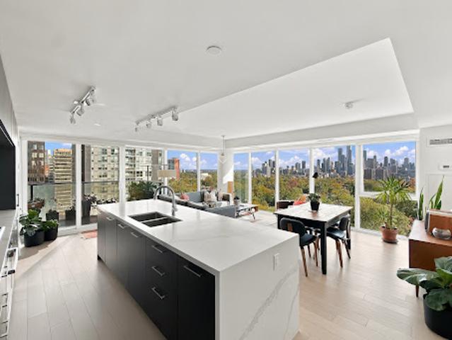Apartment for sale in Toronto, Golden Horseshoe