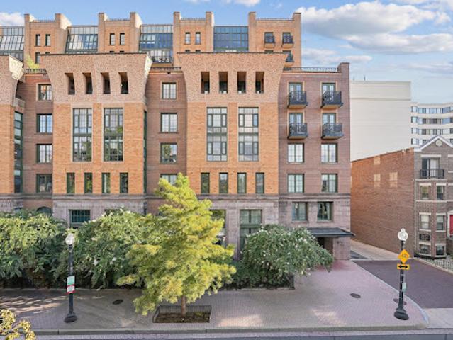 Apartment for sale in Washington