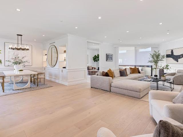 Apartment for sale in Beverly Hills, California