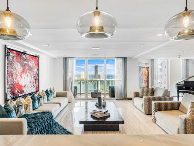 Apartment for sale in Aventura, Florida