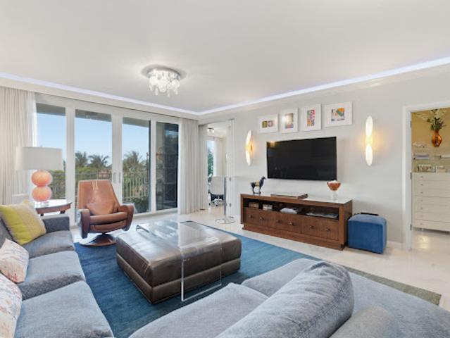 Apartment for sale in Palm Beach, Florida