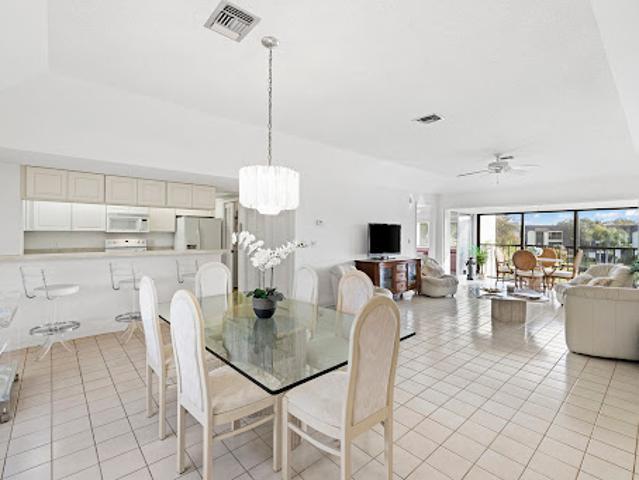 Apartment for sale in Naples
