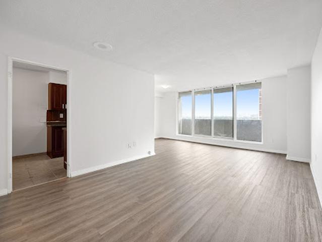 Apartment for sale in Toronto, Golden Horseshoe