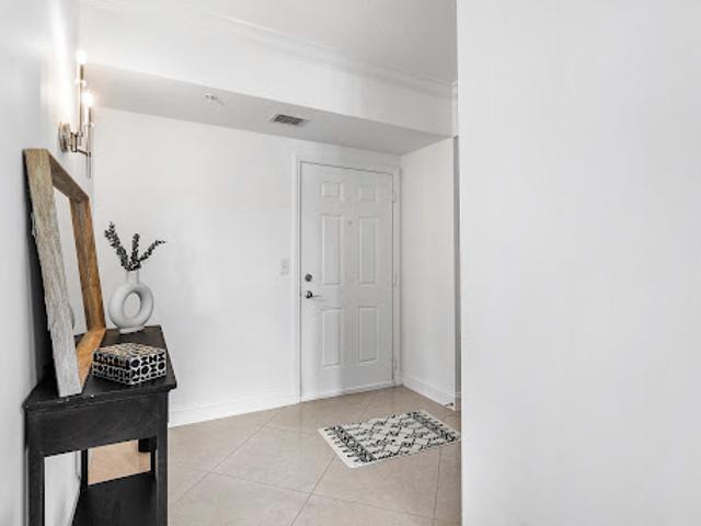 Apartment for sale in Boynton Beach, Florida