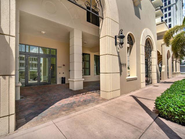 Apartment for sale in Coral Gables, Florida