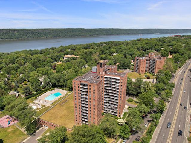 Apartment for sale in The Bronx, Arverne