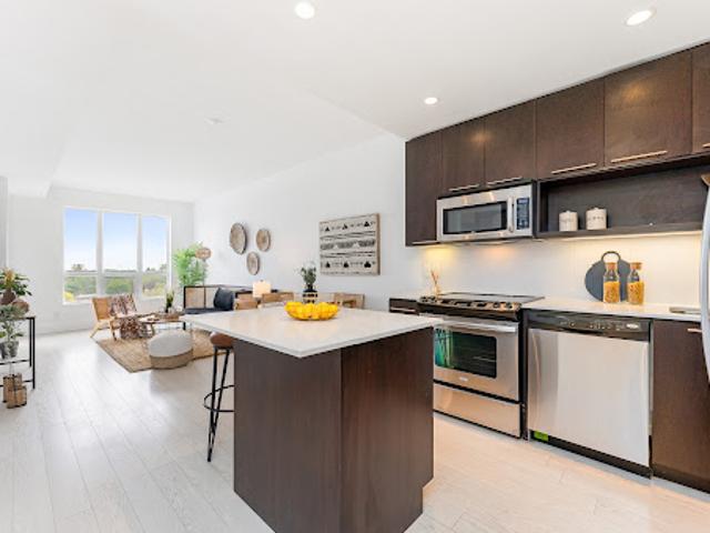 Apartment for sale in Woburn, Ontario