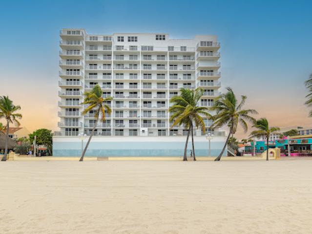 Apartment for sale in Hollywood, Florida