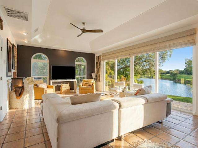 Apartment for sale in Wellington, Florida