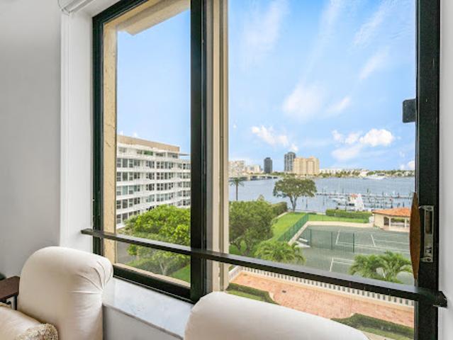Apartment for rent in Palm Beach, Florida