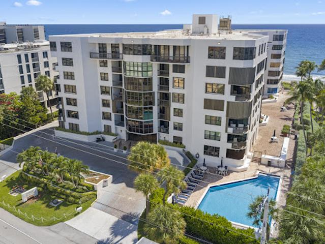 Apartment for sale in Hillsboro Beach, Florida