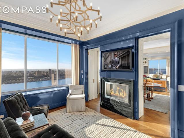 Apartment for sale in Arverne, New York