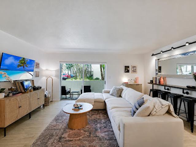 Apartment for sale in Pinecrest, Florida