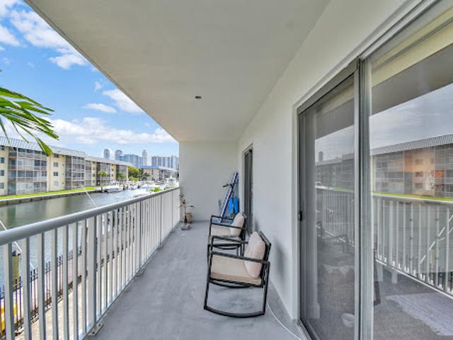 Apartment for sale in North Miami Beach, Florida