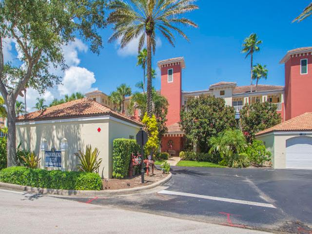 Apartment for sale in Vero Beach, Florida