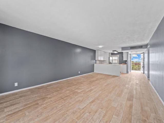 Apartment for sale in Boca Raton, Florida