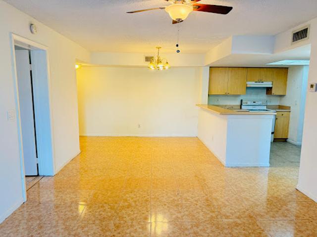 Apartment for rent in Coral Springs, Florida