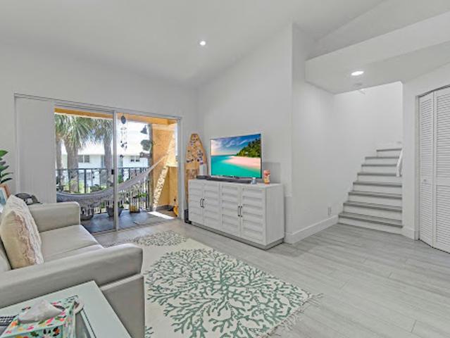 Apartment for sale in Lake Park, Florida