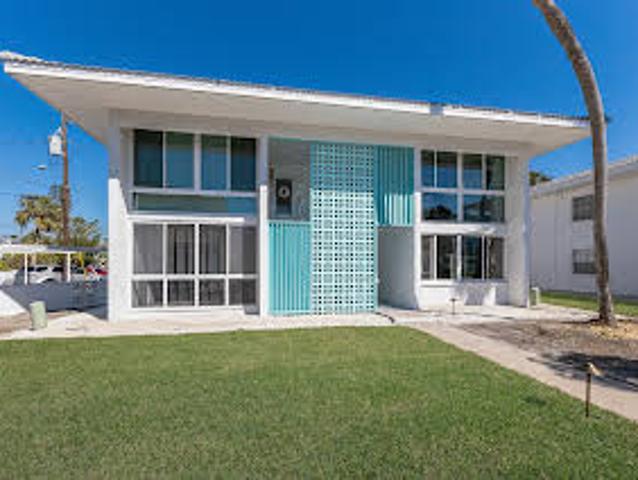 Apartment for sale in Holmes Beach